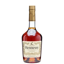 Hennessy VS  0,7 l 40%*              DRS